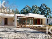 VENTA CASA DE 3 DORMITORIOS EN MIRALAGOS