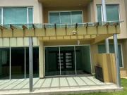 Venta casa de 3 dormitorios en urbanización. con acceso...