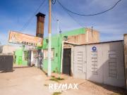 VENTA CASA DE 3 DORMITORIOS MAS LOCAL