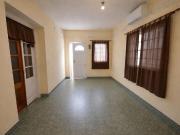 VENTA CASA DE 3 DORMITORIOS Y COCHERA ZONA OESTE