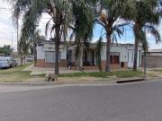 Venta Casa de 3 habitaciones + dpto. independiente