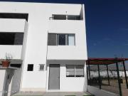 Venta casa de 3 niveles a estrenar en ubicacion...