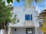 VENTA CASA DE 3 RECÁMARAS JARDÍN Y ALBERCA DENTRO DE...