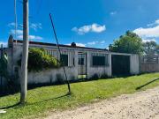 VENTA CASA DE 4 AMB CON DOS BAÑOS Y PARQUE