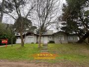 VENTA, CASA DE 4 AMBIENTES, ZONA B5