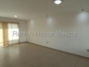 VENTA. Casa de 4 recámaras con 1 en planta baja El Mirador