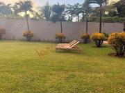 Venta Casa de 4 recámaras con jardín amplio y alberca en...