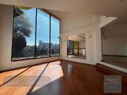 Venta casa de 4 recamaras en cerrada con seguridad Lomas...