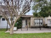 VENTA Casa de 5 ambientes con departamento. Barrio El...