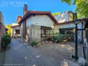 Venta casa de 5 ambientes con jardín y parrilla,...