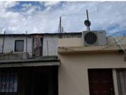 VENTA CASA DE 5 AMBIENTES + DEPTO EN PLANTA BAJA DE 2...