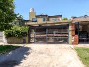 Venta casa de 5 dormitorios en Barrio Cura