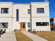 VENTA Casa de 6 ambientes en Barrio Privado San Felipe,...