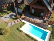 Venta Casa de 6 ambientes en Pinamar zona Golf Viejo