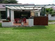 Venta Casa de campo un solo andar con piscina cerca a...