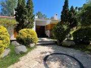 VENTA CASA DE CATEGORIA CHACRAS DE CORIA