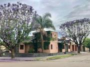 VENTA CASA DE CATEGORIA EN ALTA GRACIA. APTO CDTO
