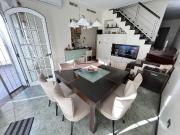 Venta casa de cuatro dormitorios con jardín y terraza....