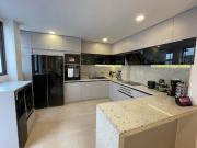 VENTA DE CASA DE DOS PISOS EN URBANIZACION VILANOVA, VIA...