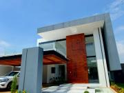 VENTA CASA DE ESTRENO EN ISLA MOCOLI ANNY