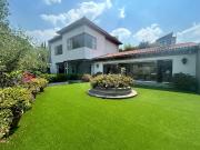 Venta Casa de Lujo con Seguridad en Bosque de las Lomas