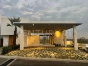 Venta Casa de Lujo en Lomas de Cocoyoc con Diseño...