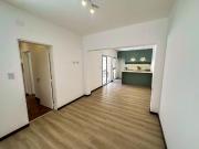 Venta Casa de pasillo reciclada. Barrio Abasto Rosario