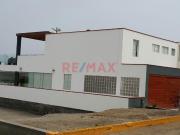 Venta Casa De Playa En 1Ra. Fila, Con Piscina En...