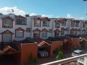 VENTA CASA DE TRES PISOS