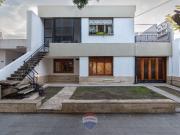 VENTA CASA + DEPTO BARRIO LOS NARANJOS CORDOBA
