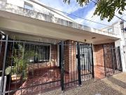 Venta Casa dos dormitorios Altura Av. Ovidio Lagos 3400