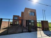 Venta casa dos dormitorios en Jardines de Esther