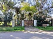 Venta casa dos dormitorios Terreno 450 m2 FUNES garita 15