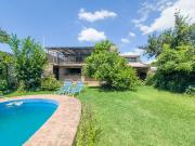 VENTA CASA + DOS DPTOS DOS DORM LOTE 600M2