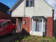 Venta Casa dos pisos con Cabaña Interior Bosquemar