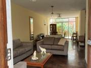VENTA CASA DOS PISOS Y AZOTEA URB CAP. DE NAVIO LUIS...