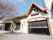 Venta Casa dos plantas c/Jardín. Opción inversión