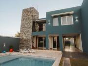 VENTA CASA DOS PLANTASCON PISCINA CENTRO TUPUNGATO