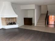 VENTA CASA DÚPLEX CON ROOF GARDEN Y BALCÓN EN HACIENDA...