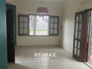 VENTA CASA DÚPLEX EN ESQUINA, MACROCENTRO