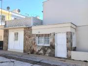 VENTA CASA DUPLEX GODOY CRUZ