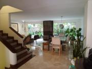 Venta Casa El Poblado Castropol en Unidad Cerrada