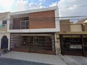 VENTA CASA EN 8a. AVENIDA JARDINES DE ANAHUAC 3ER SECTOR...