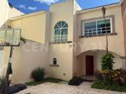 Venta Casa en Álamos I Cancun Exclusivo Condominio con...