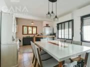 Venta casa en Alberdi rosario cuenta con 3 dormitorios...
