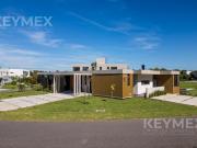 Venta casa en Altos de Campo Grande