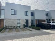 Venta casa en Altos Juriquilla a estrena de Caisa