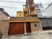 Venta Casa En Ate Limite Con La Molina