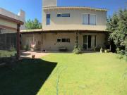 VENTA CASA EN Bº PRIVADO