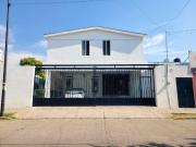 VENTA CASA EN BARRIO LA SALUD AL CENTROSUR DE LA CIUDAD EMM